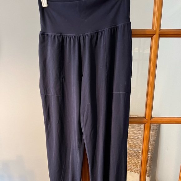 Athleta salutation (barely used) navy blue joggers - Picture 5 of 9